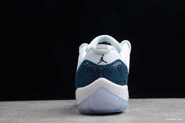 Jordan 11 Snakeskin Low Navy Air CD6846-102 Blue 0801